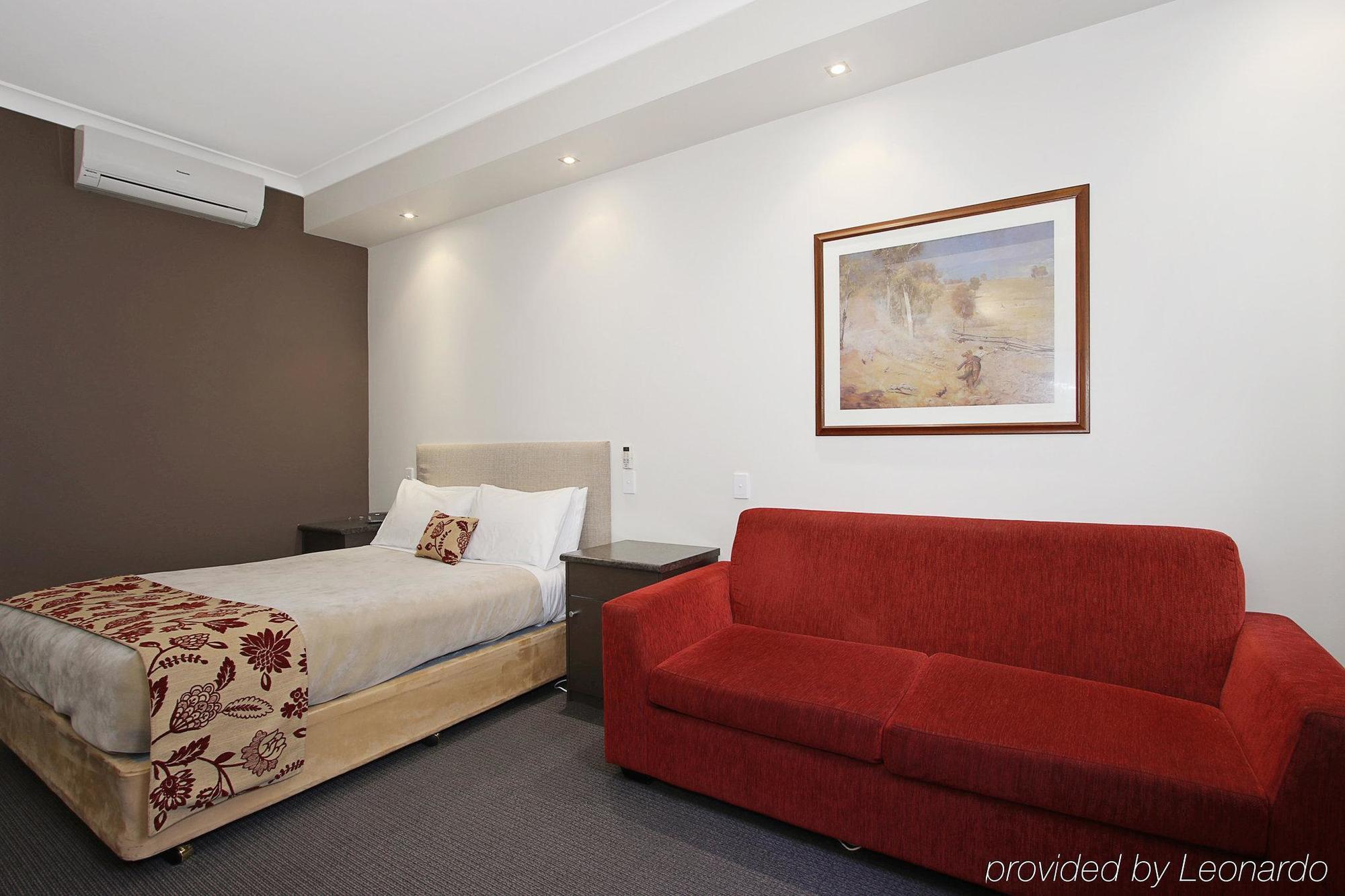 Prince Of Wales Hotel Уогга-Уогга Экстерьер фото