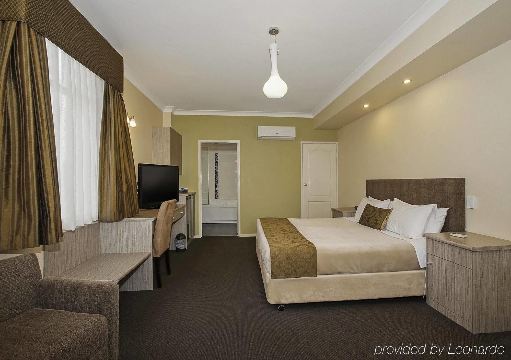 Prince Of Wales Hotel Уогга-Уогга Экстерьер фото