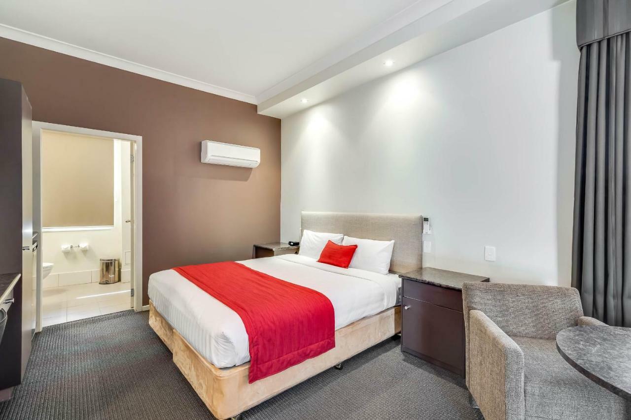 Prince Of Wales Hotel Уогга-Уогга Экстерьер фото